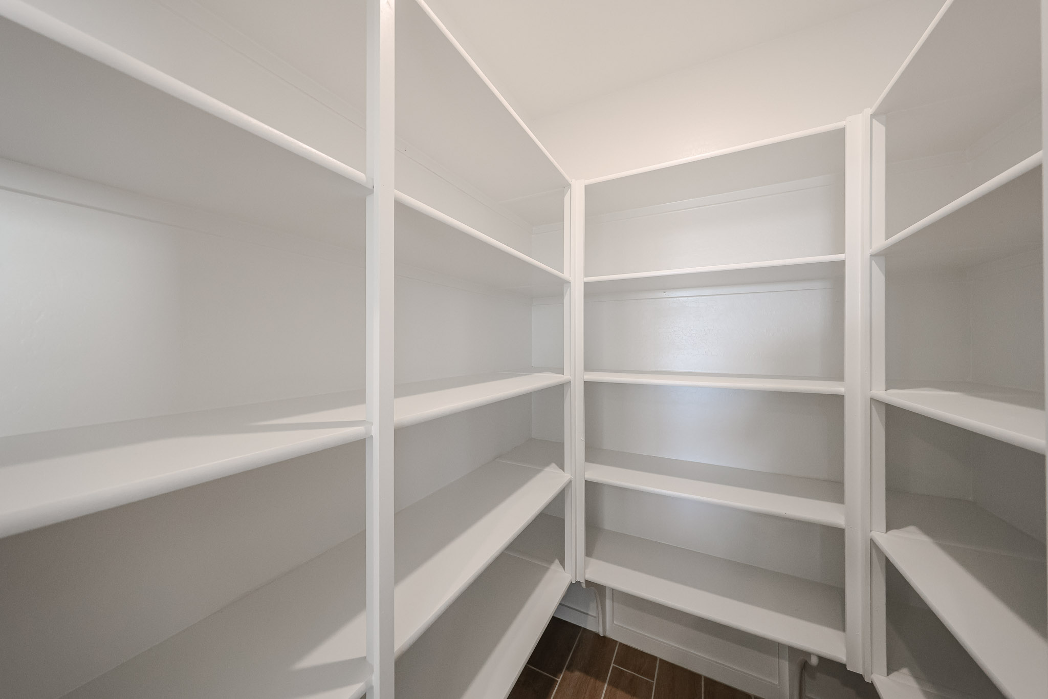 A white shelf with white shelves.