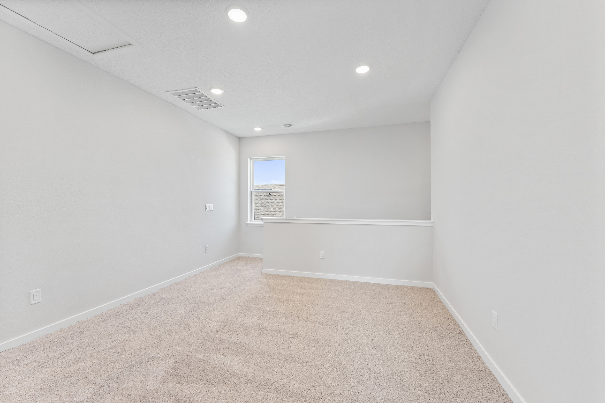 Lot 20 Ponderosa II Open Loft with Window and Stair Half Wall at Camden Woods in Kingsland, GA