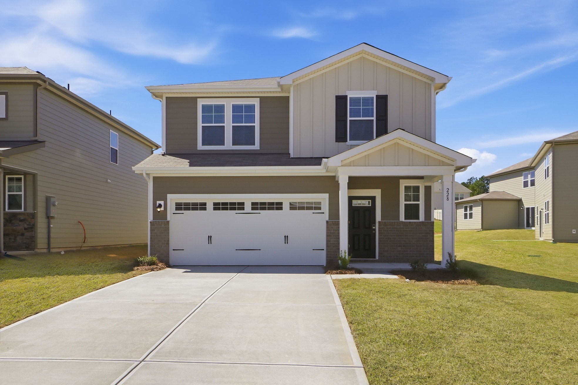 0120 228 Bezelle Ave