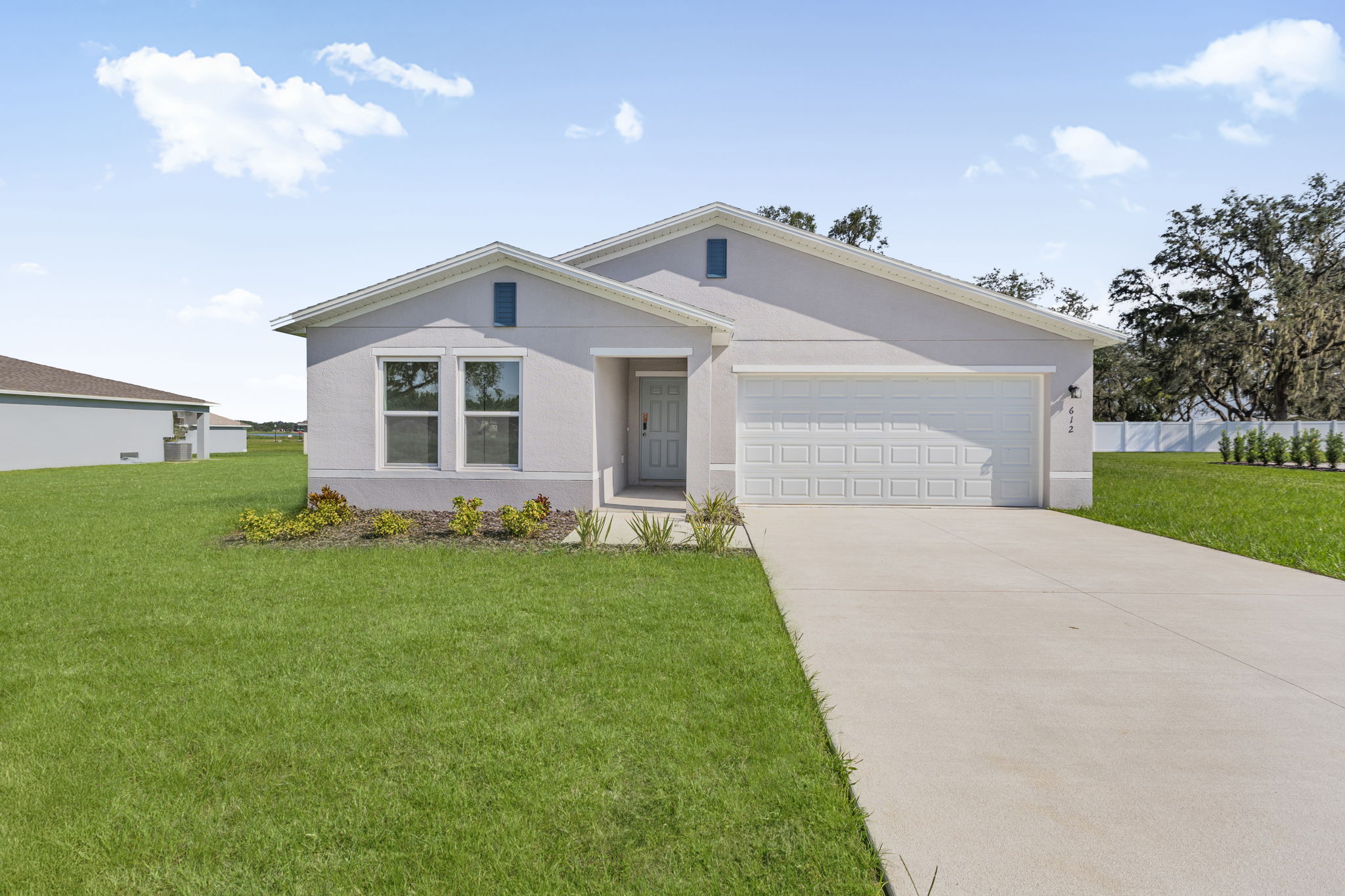 0042 612 Grand Oaks Drive